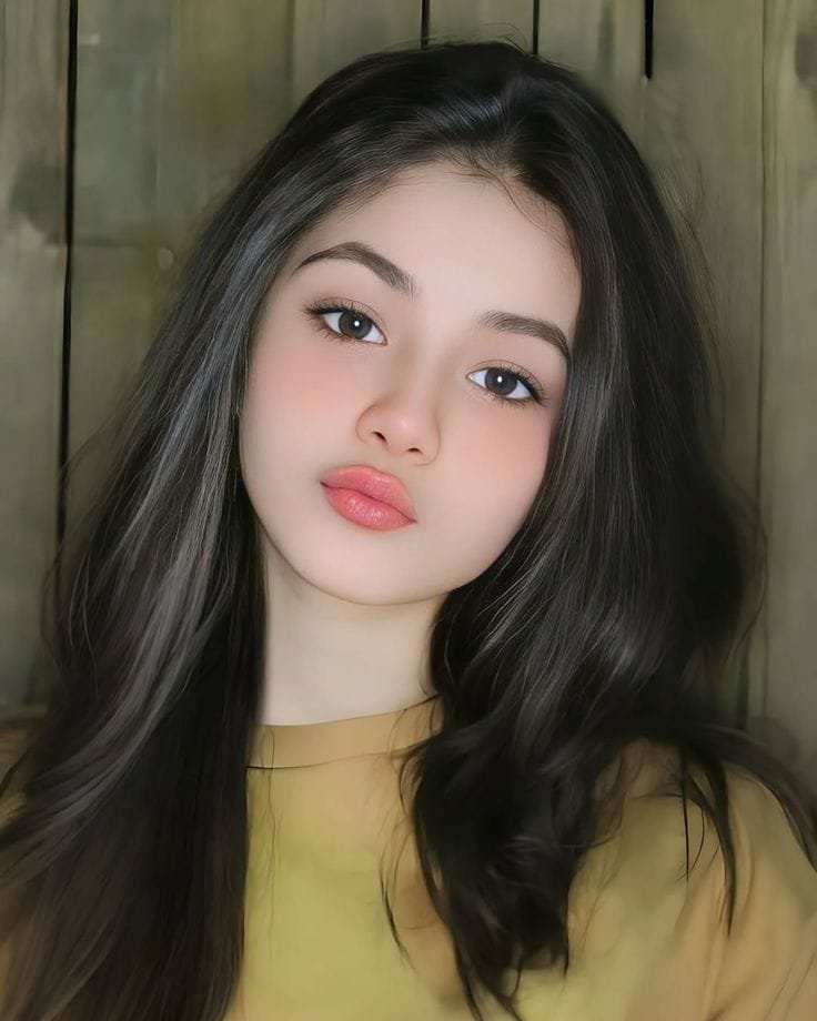 Beautiful cute whatsapp dp girls