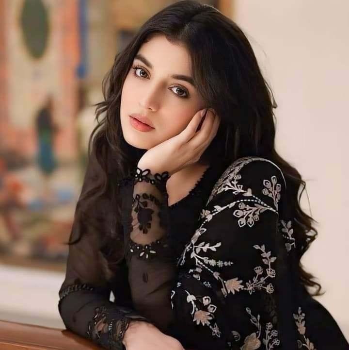 Beautiful eyes dp for girls cute