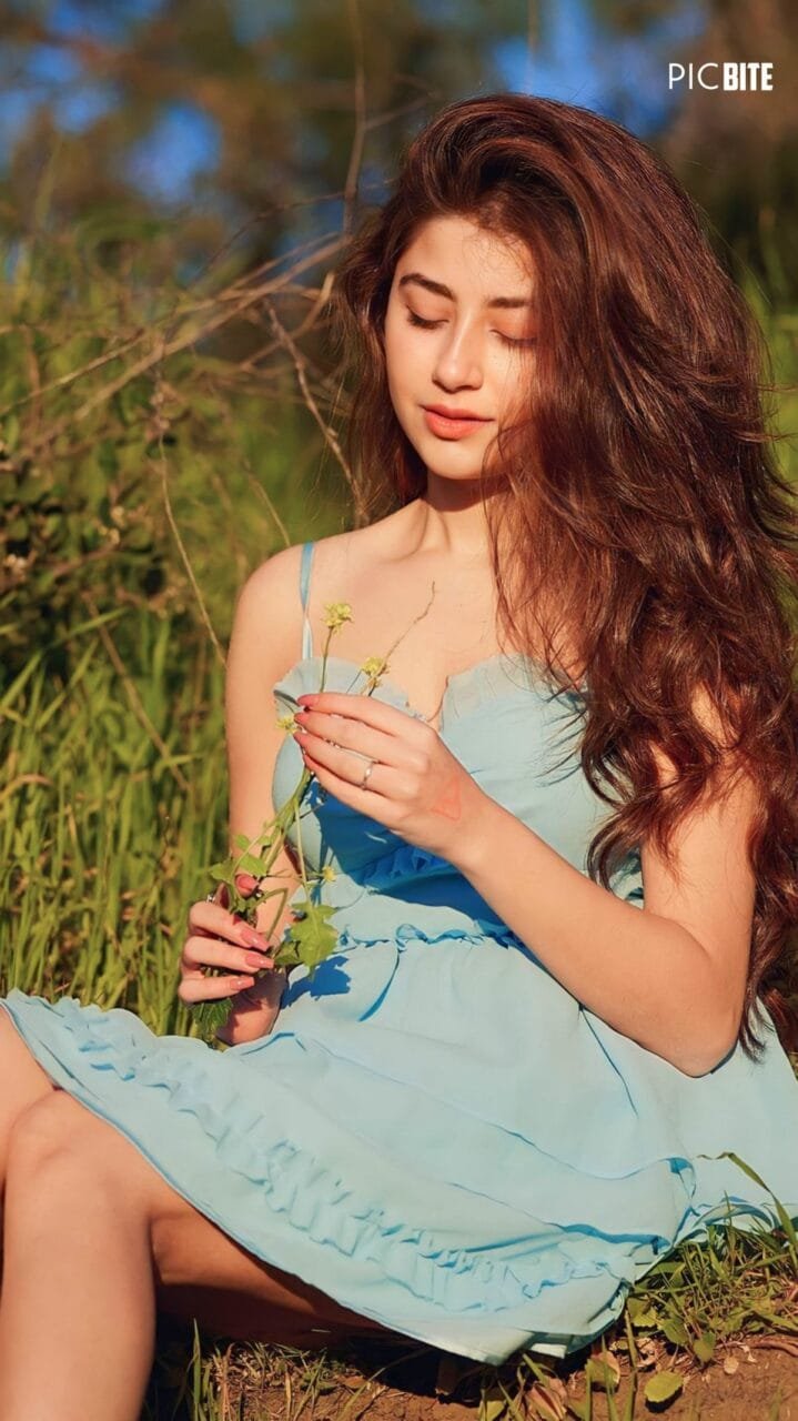 Beautiful girl dp (20)