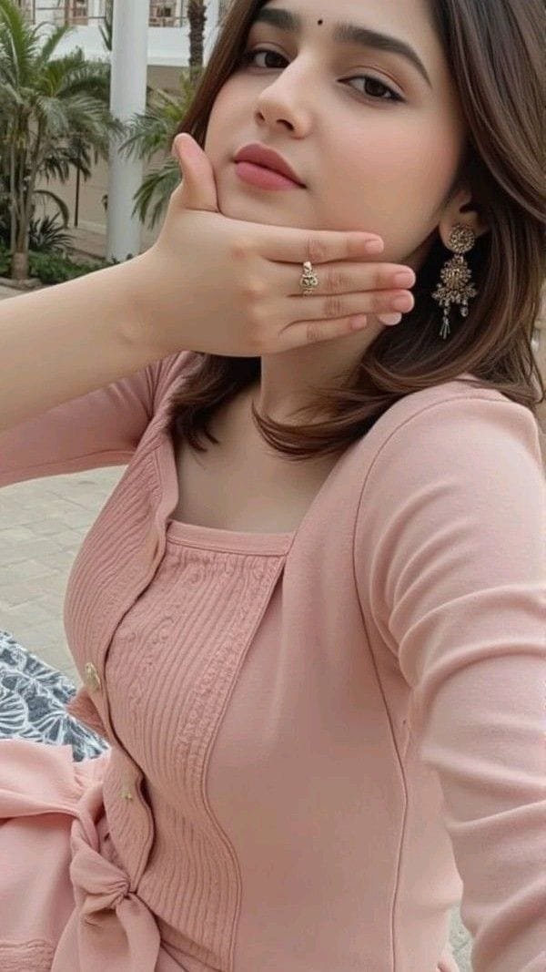 Beautiful girl dp for whatsapp (19)