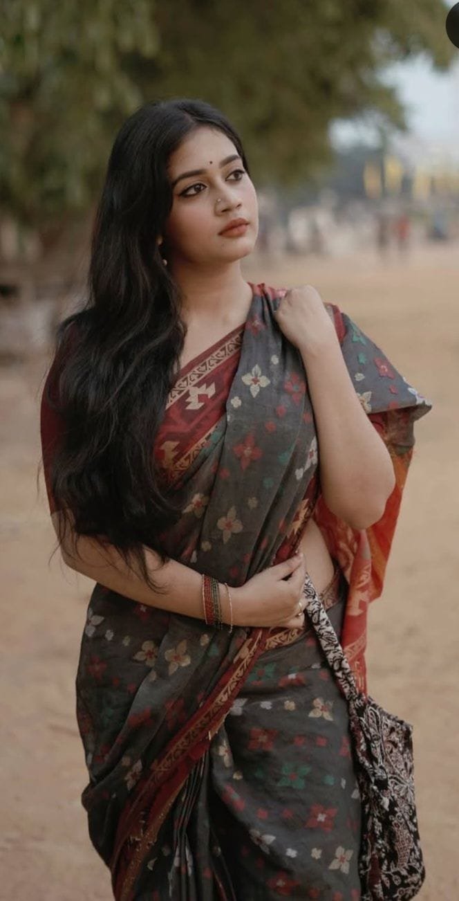 Beautiful girl dp for whatsapp (31)