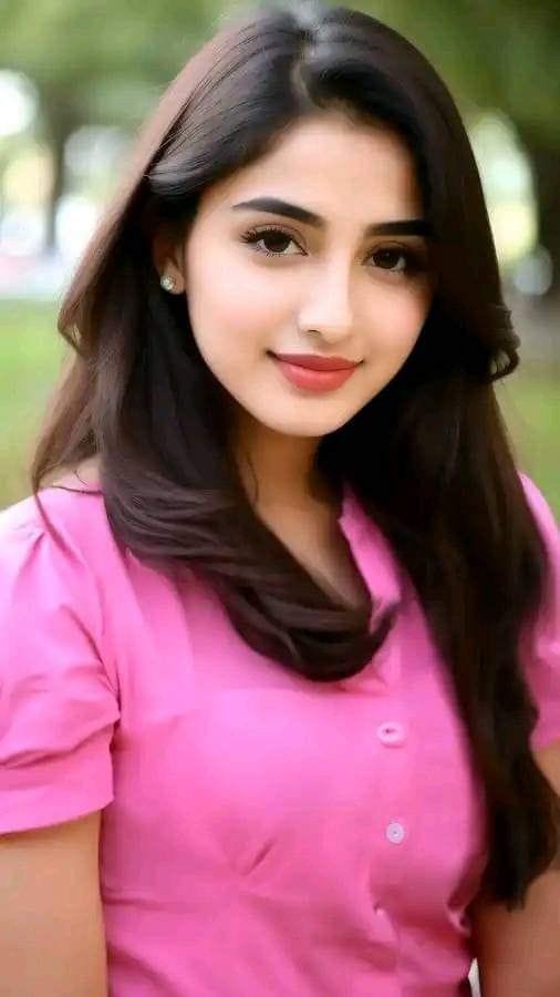 Beautiful girl dp for whatsapp (70)