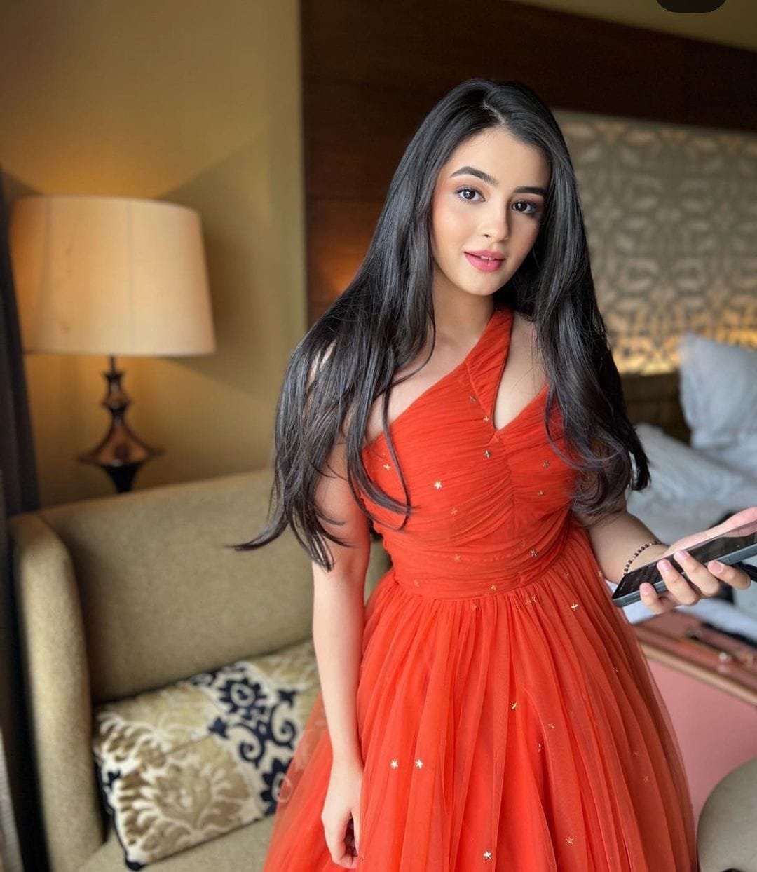 Beautiful girl dp for whatsapp hd