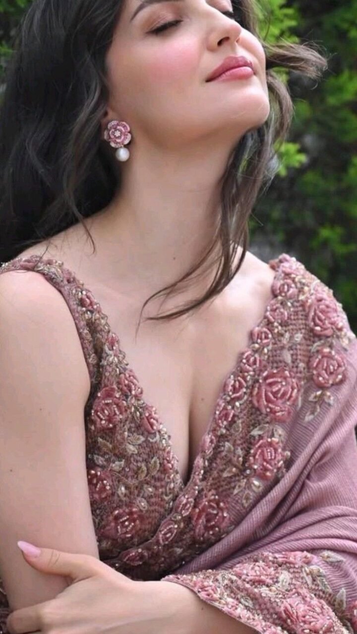 Beautiful girl photo 4