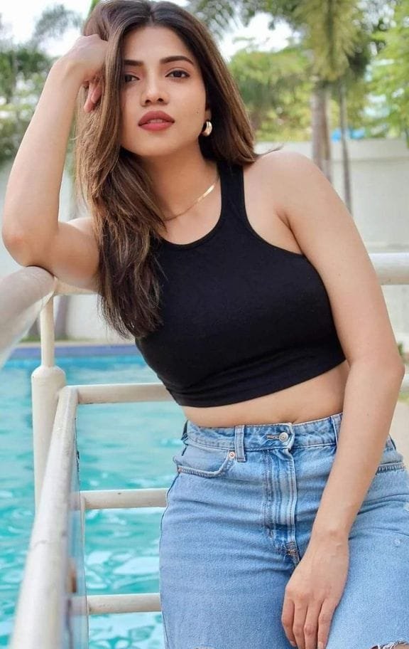 Beautiful girl photo