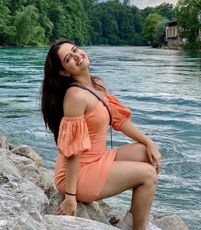 Beautiful girls dp for whatsapp (13)