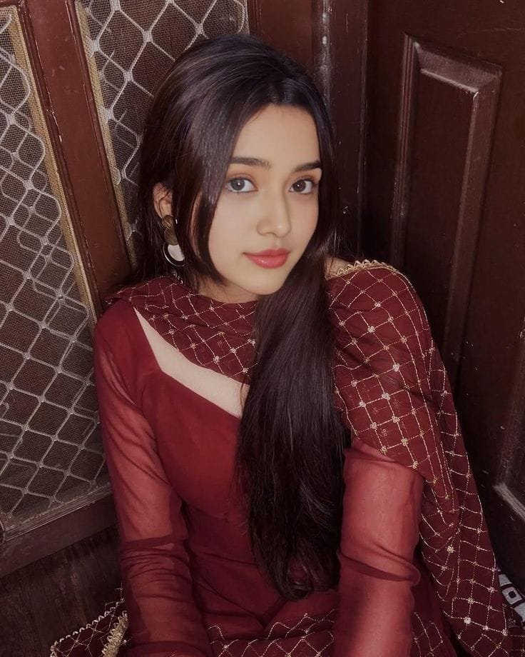 Beautiful girls dp pics