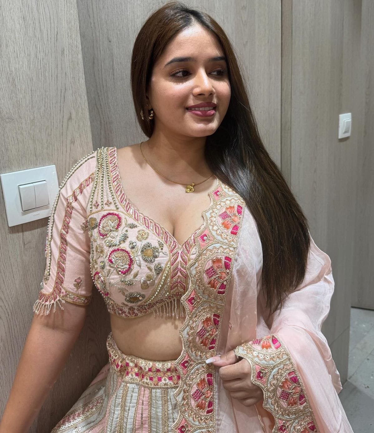 Beautiful girls hd (14)