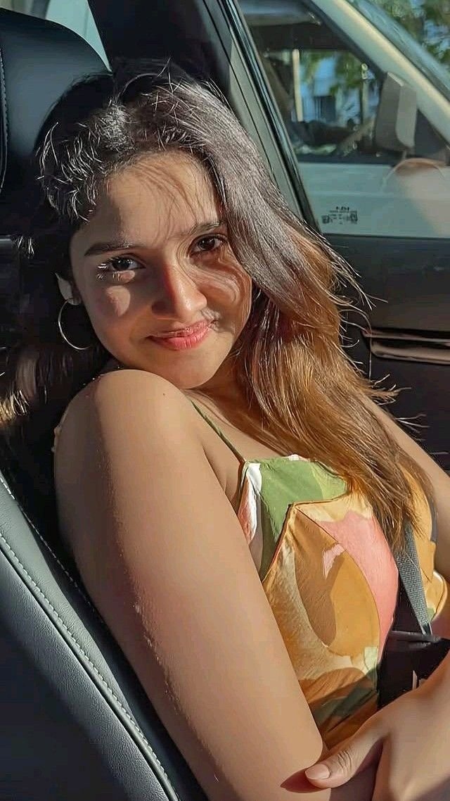 beautiful girls dp picture