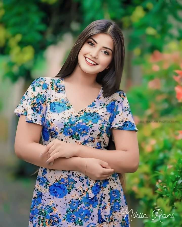 Beautiful poses for girls