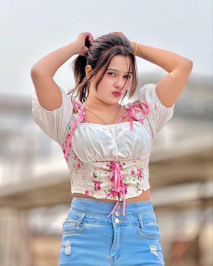 Beautiful poses for girls