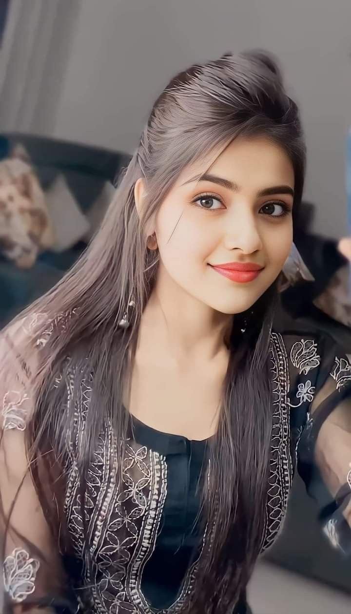 Beautiful poses for girls (27)
