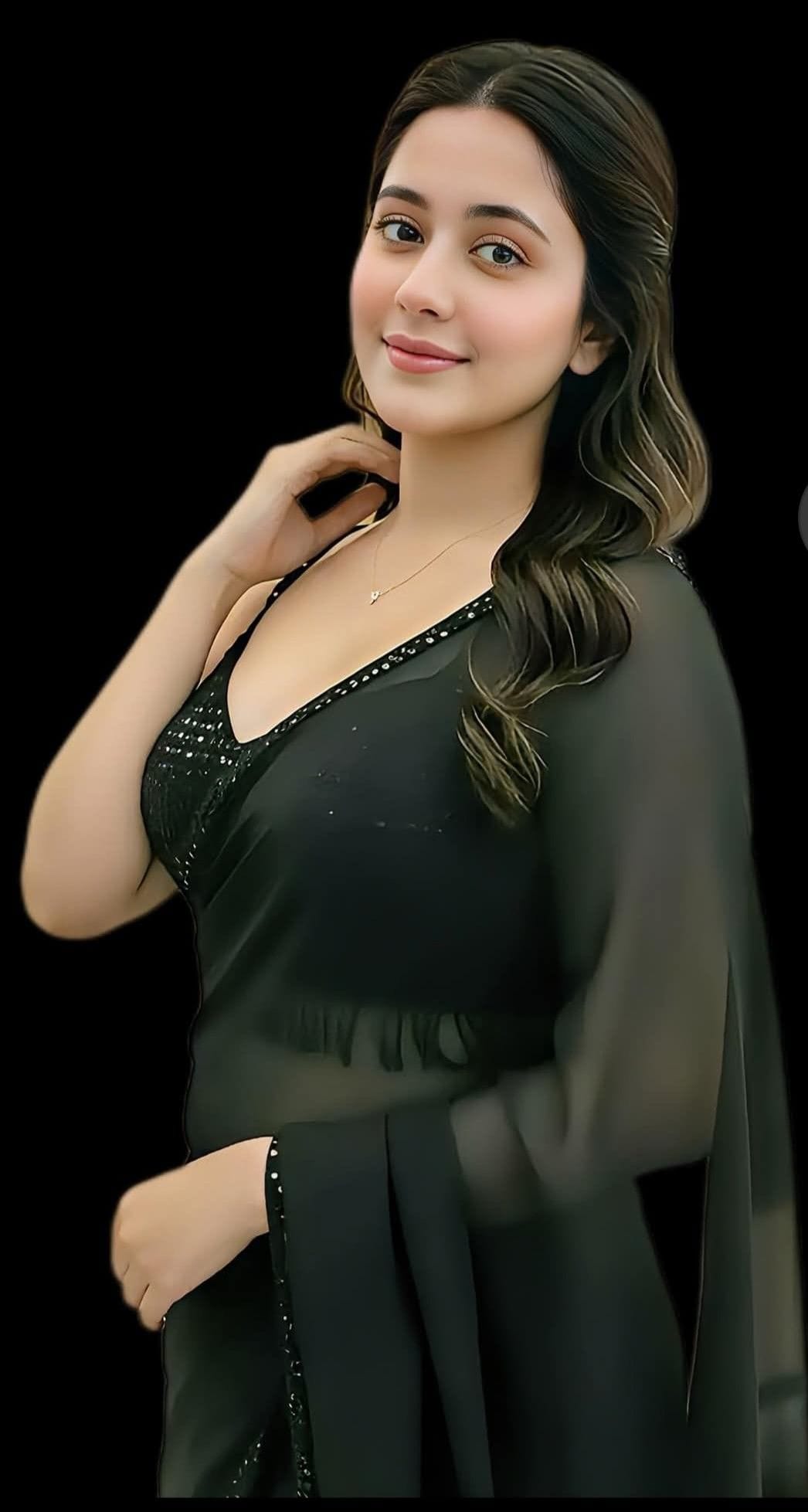 Beautiful saree girl dp