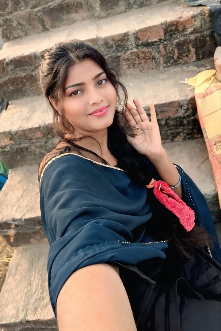 Best instagram dp for girls (12)