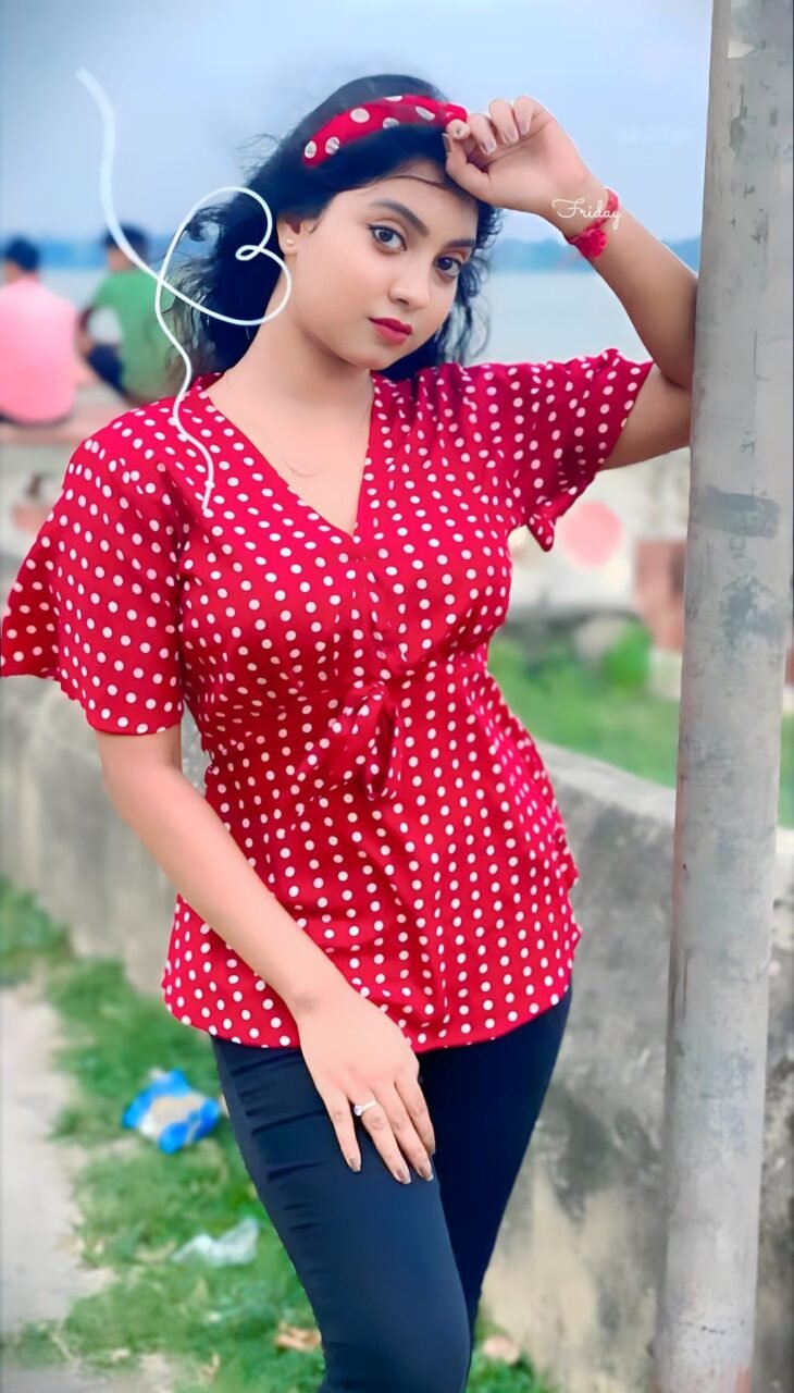 Best photo poses for girls (12)