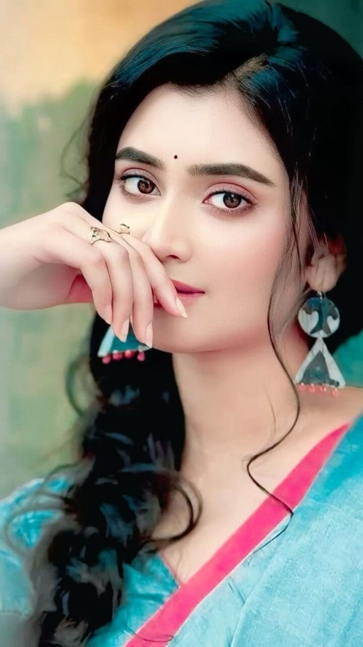 Cute attitude dp girl (1)