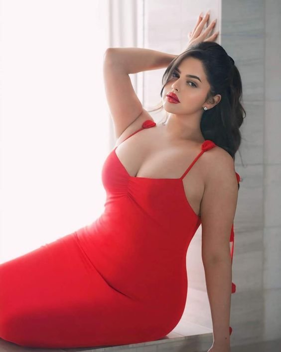 Cute attitude girls dp in red dress