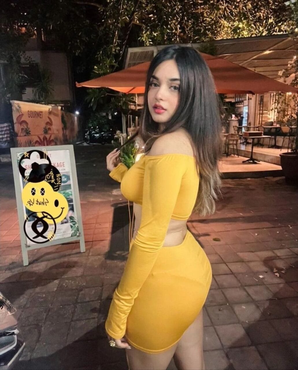 Cute beautiful girls dp (32)