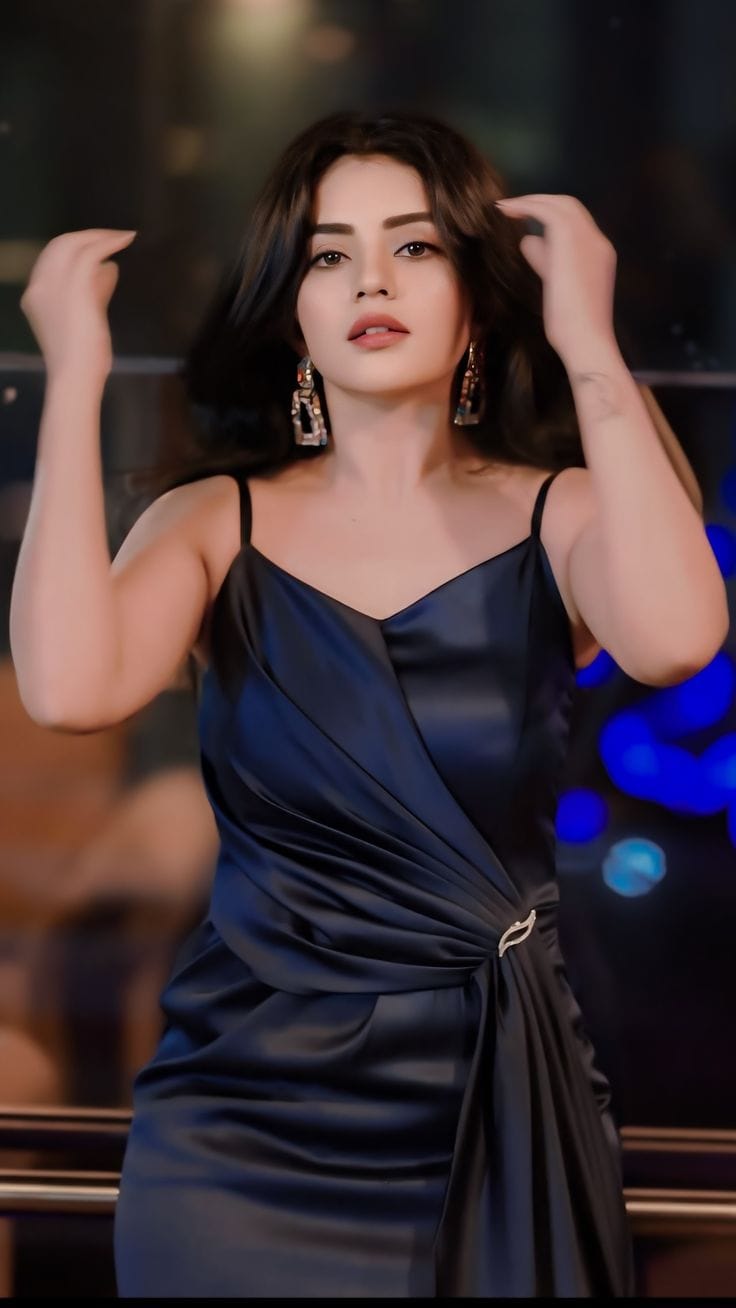 Cute girls dp images (12)