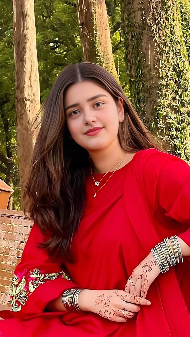 Cute girls dp images (2)