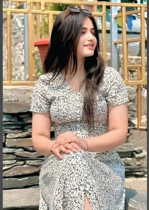 Cute girls dp images (30)