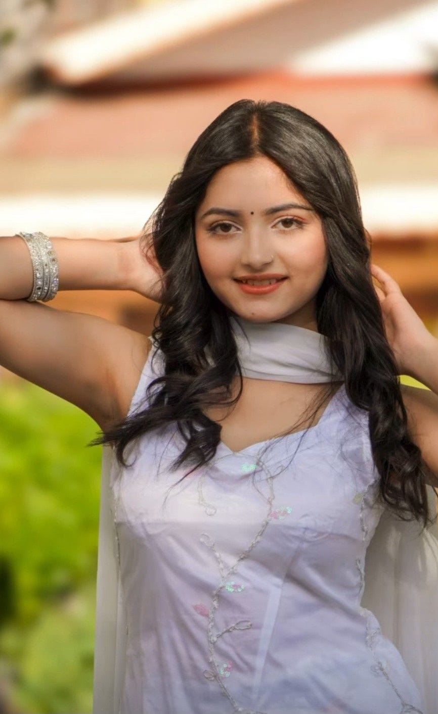 Girl dp white dress 2