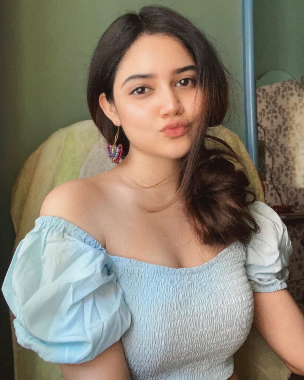 Girl style pic dp (5)