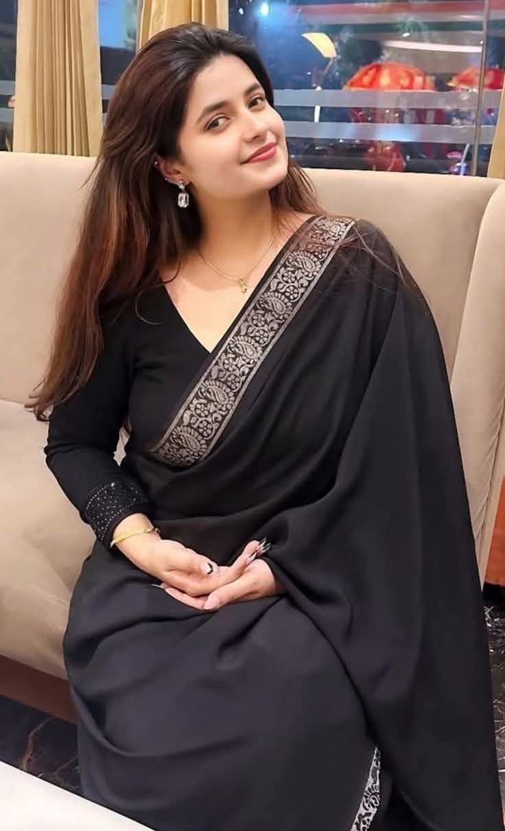 Girls dp (100)