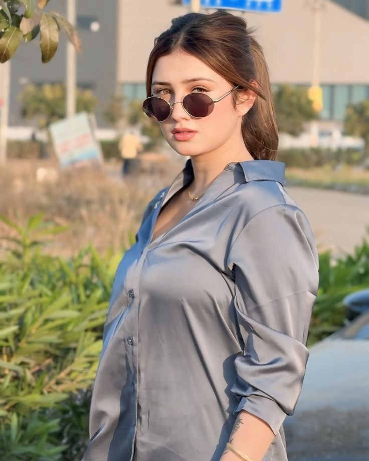 Girls dp attitude stylish new