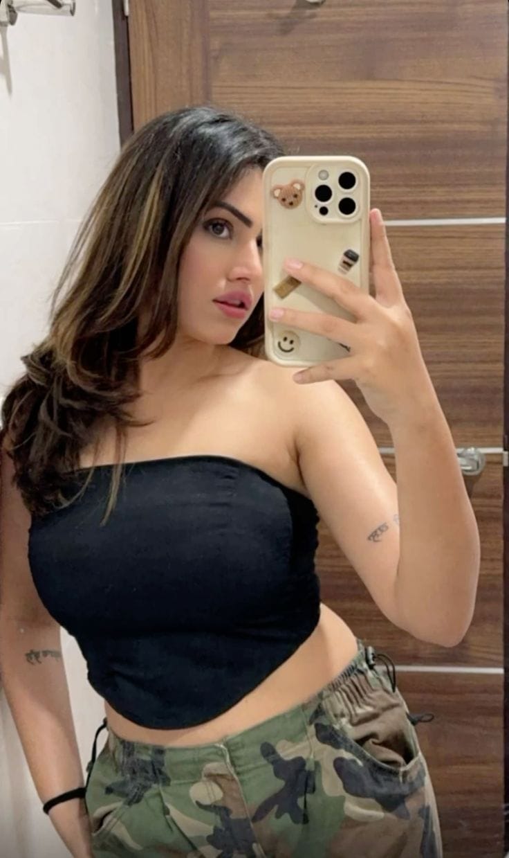 Girls dp attitude stylish