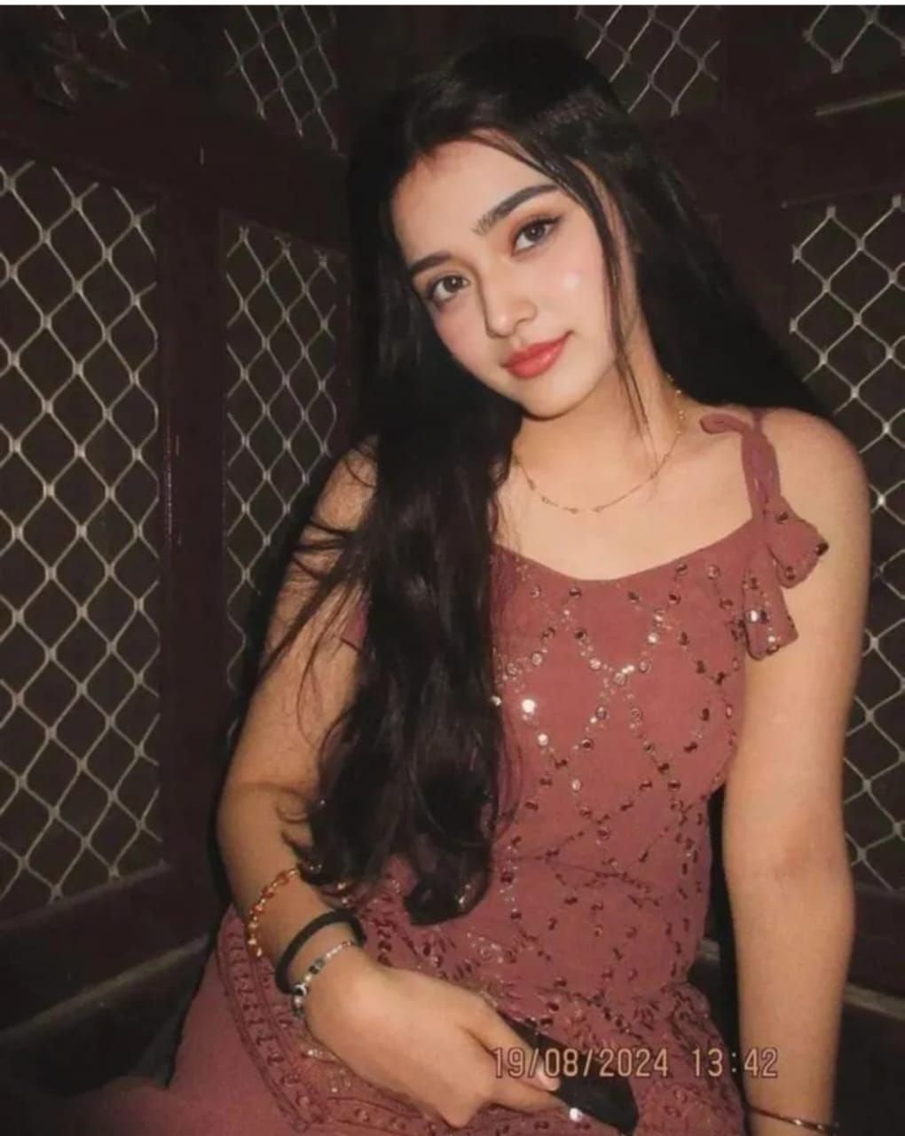 Girls dp decent