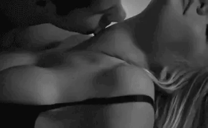 Kiss Gif Couple