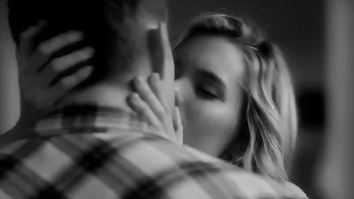 Kisses Romantic Gif 2