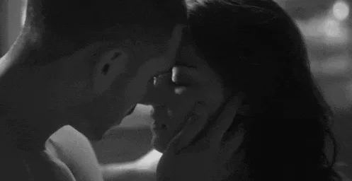 Kissing romantic gifs