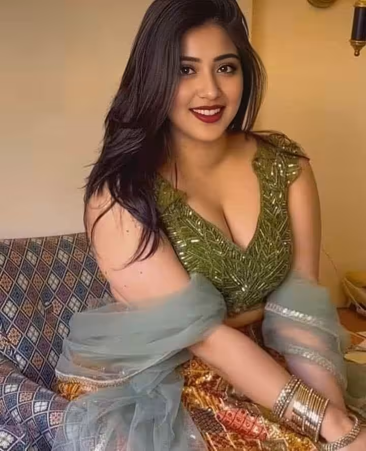 Most beautiful girl full body photo (25)