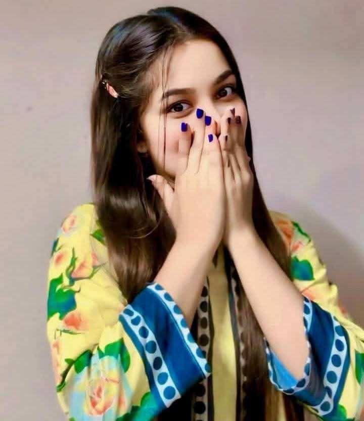 Most beautiful girls dp for whatsapp