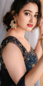 Most beautiful girls dp for whatsapp