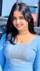 Most beautiful girls dp for whatsapp