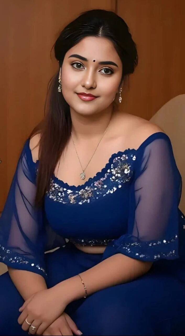 Poses for girls in suit (3)