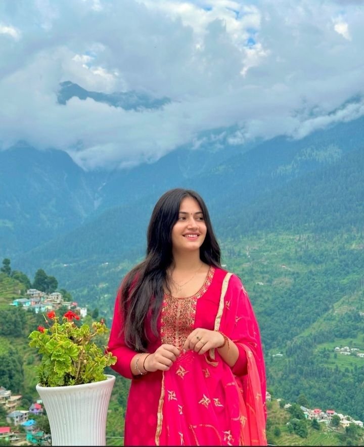Salwar suit dp girl 2