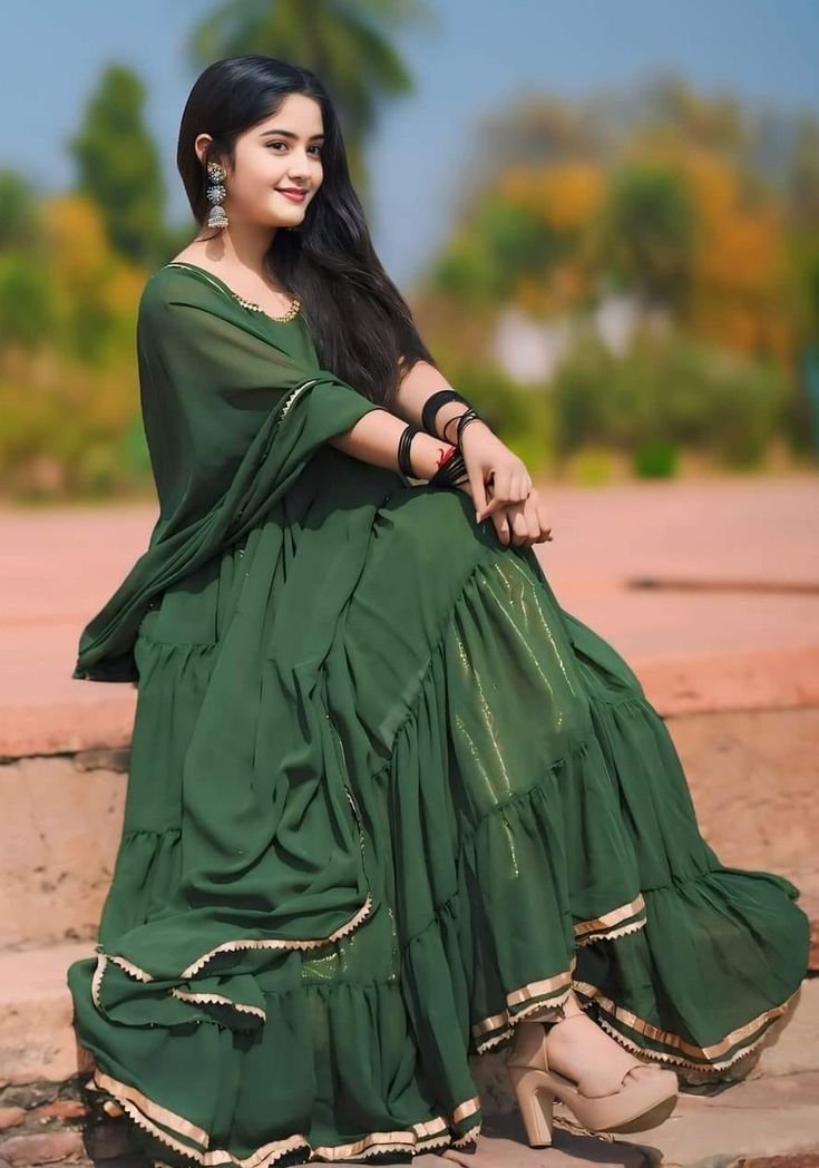 Salwar suit dp girl