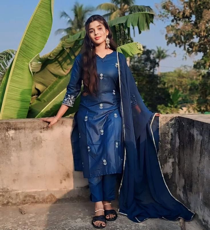 Salwar suit girls images dp