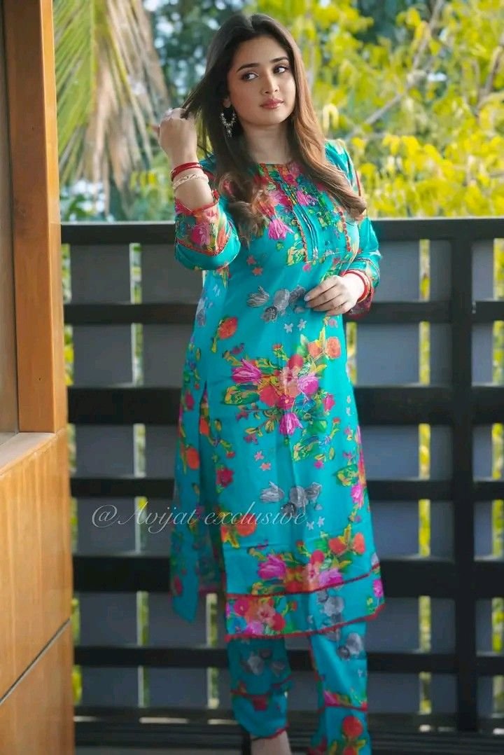 Salwar suit me girl images dp 2
