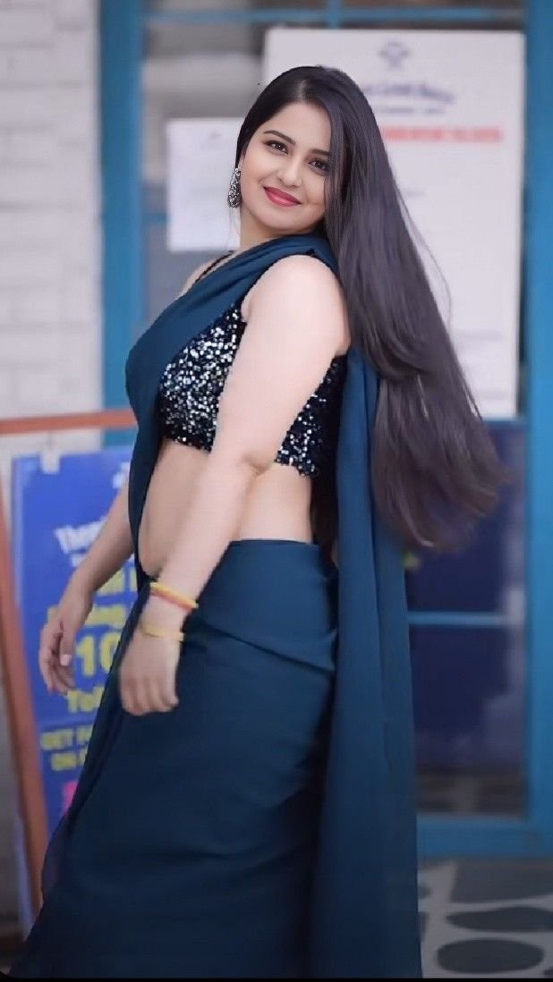 Saree dp girl attitude (5)