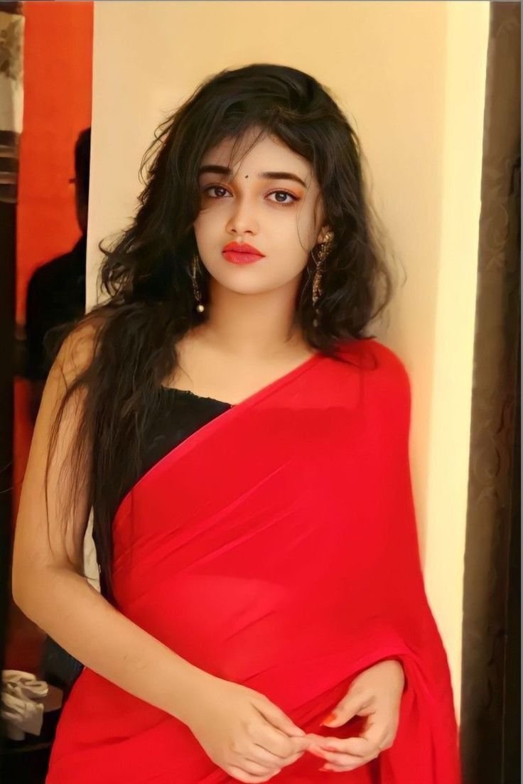 Saree poses for girls (2)