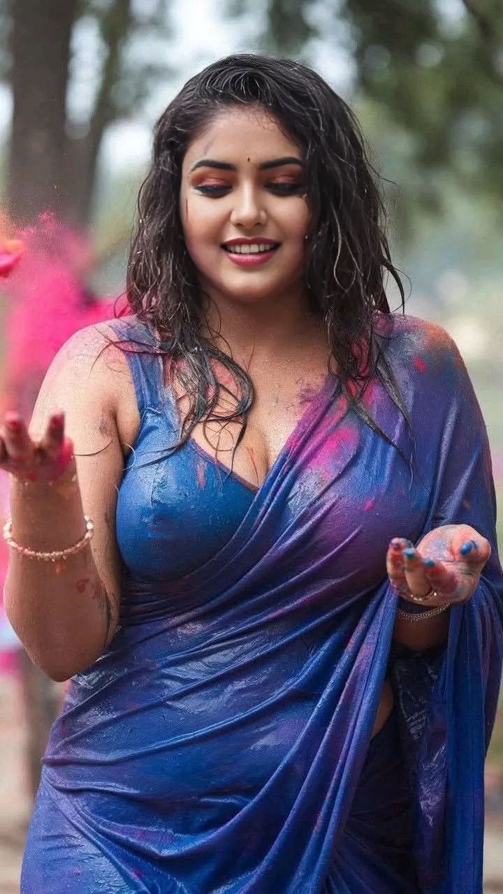 Saree poses for girls (22)