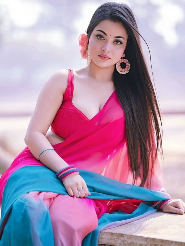 Sari dp girl stylish instagram (11)