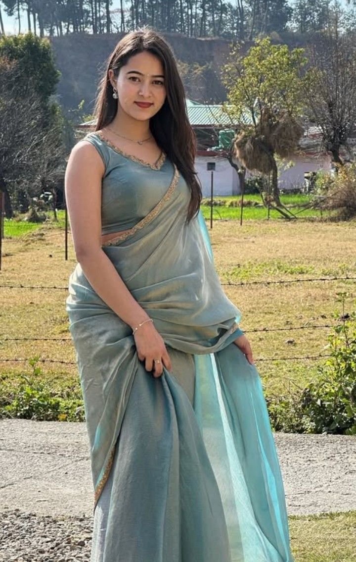 Sari dp girl stylish instagram (7)
