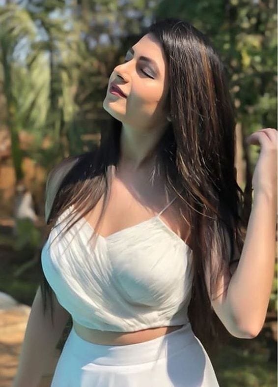 Stylish cute beautiful girls dp (19)