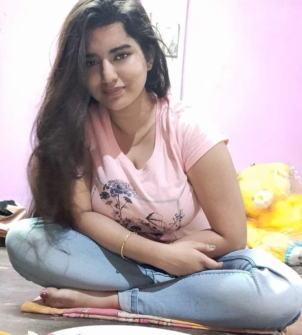 Stylish dp for girls (114)